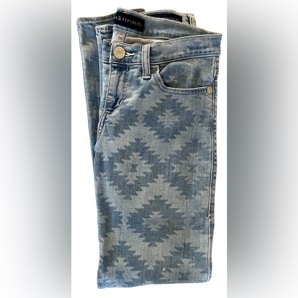 Hostess Pick 🥳💥 Rock & Republic Blue Patterned Women's Jeans - Picture 7 of 11
